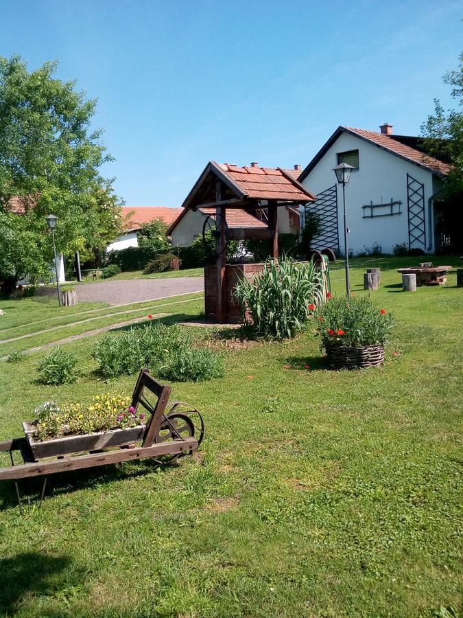 Kiad-Lak Apartmanok - Szep Kartya Elfogado Abádszalók Zewnętrze zdjęcie
